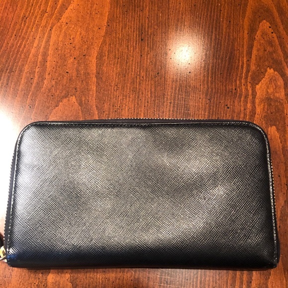 Ladies Prada Black Wallet - Picture 3 of 3